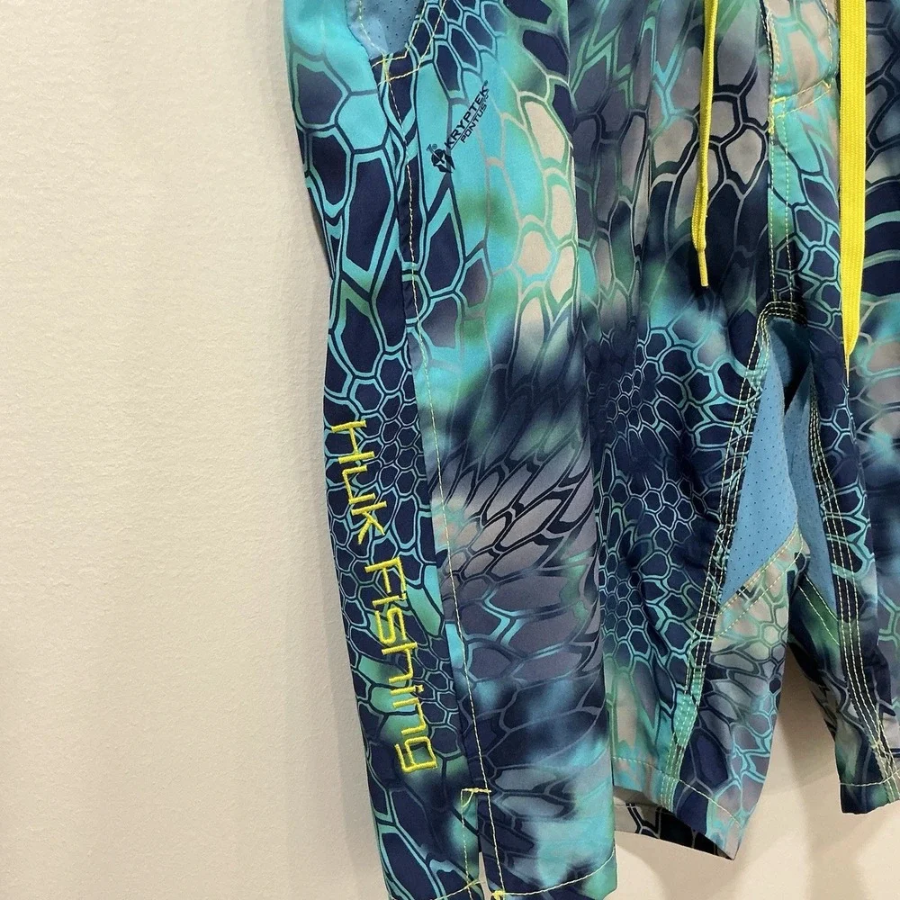 Huk Kryptek Raid Camo Fishing Board Shorts Mens M Quick Dry‎ Swim Trunks Blue